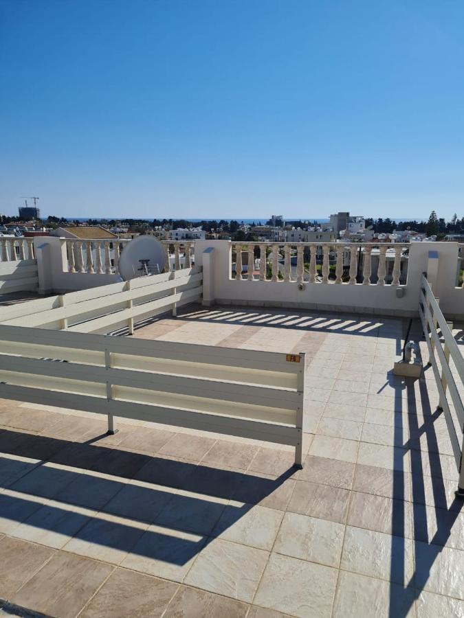 Stay Ocean Apartment Paphos Eksteriør billede