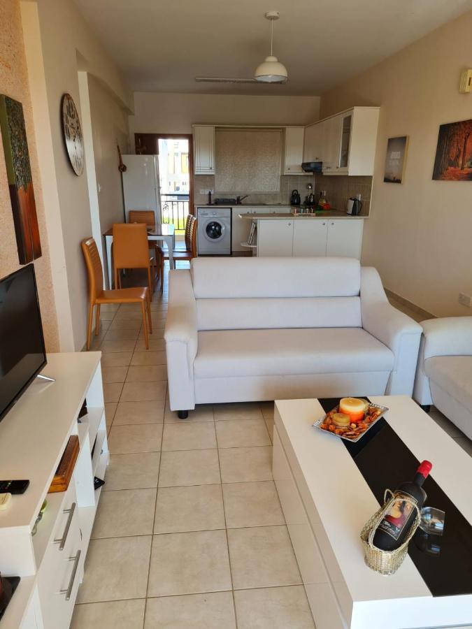 Stay Ocean Apartment Paphos Eksteriør billede